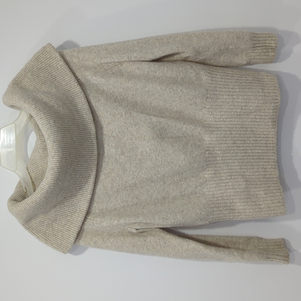 H&M Ladies Sweater